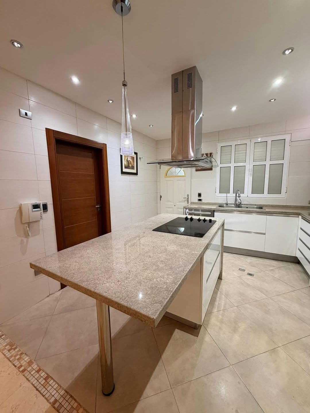 Townhouse en Porlamar, Mariño - imagen 5